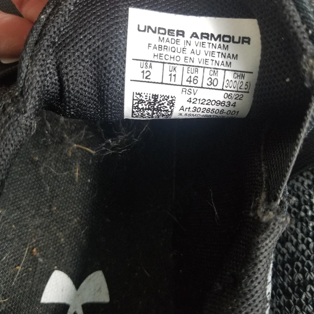 UNDER ARMOUR MEN'S BLACK, GRAY, AND WHITE SLIP-ON SHOES SIZE 12
